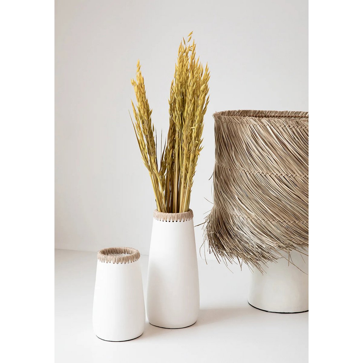 The Pandan Table Lamp - White Natural