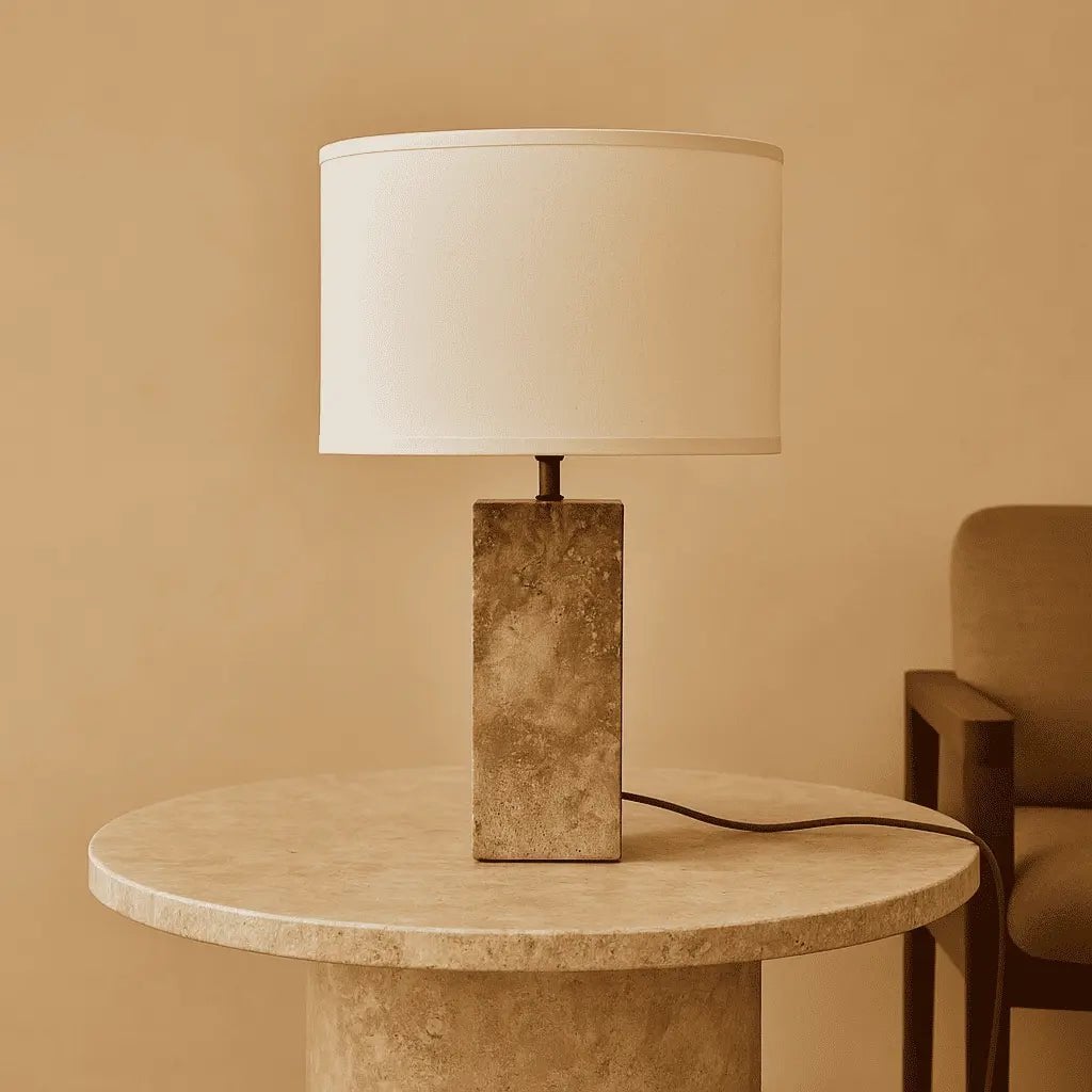 Rosie Travertinlampe | Baumwollschirm & Elegantes Design