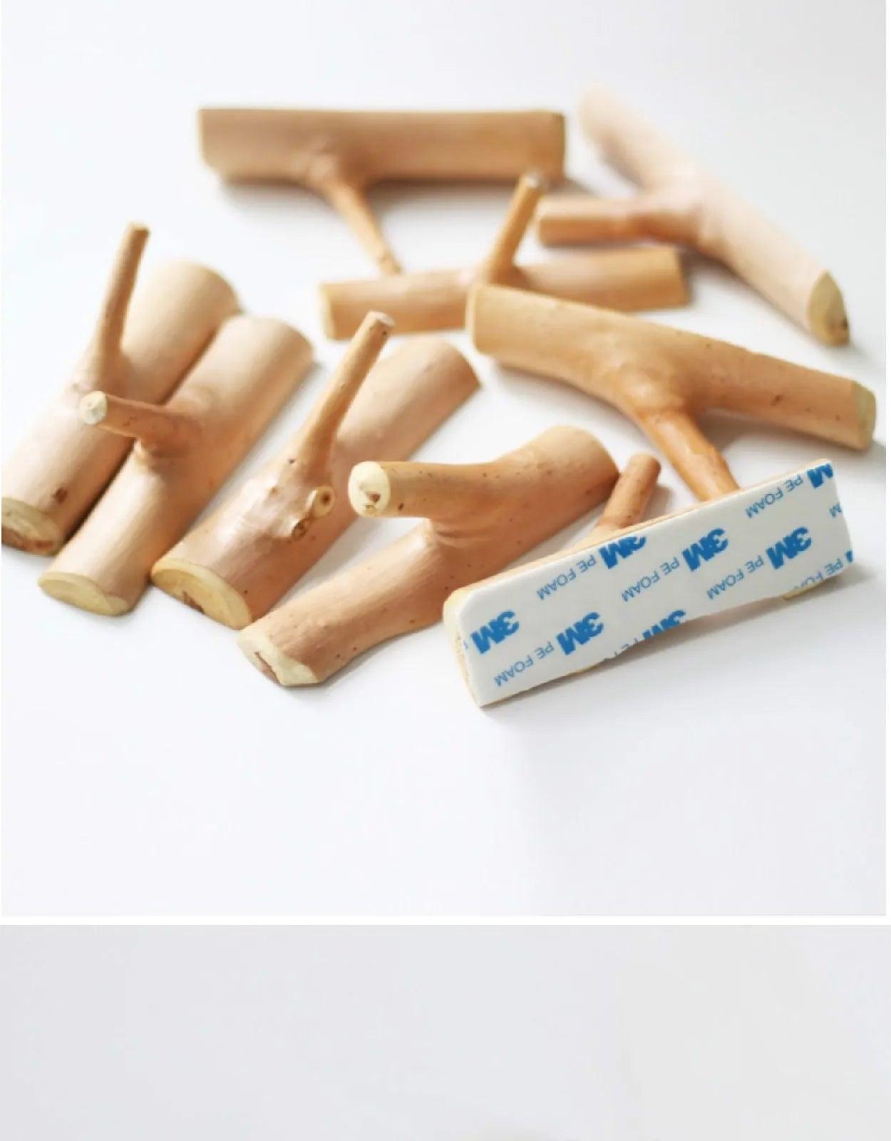 Natural Branch Wall Hook | Wood - JUGLANA