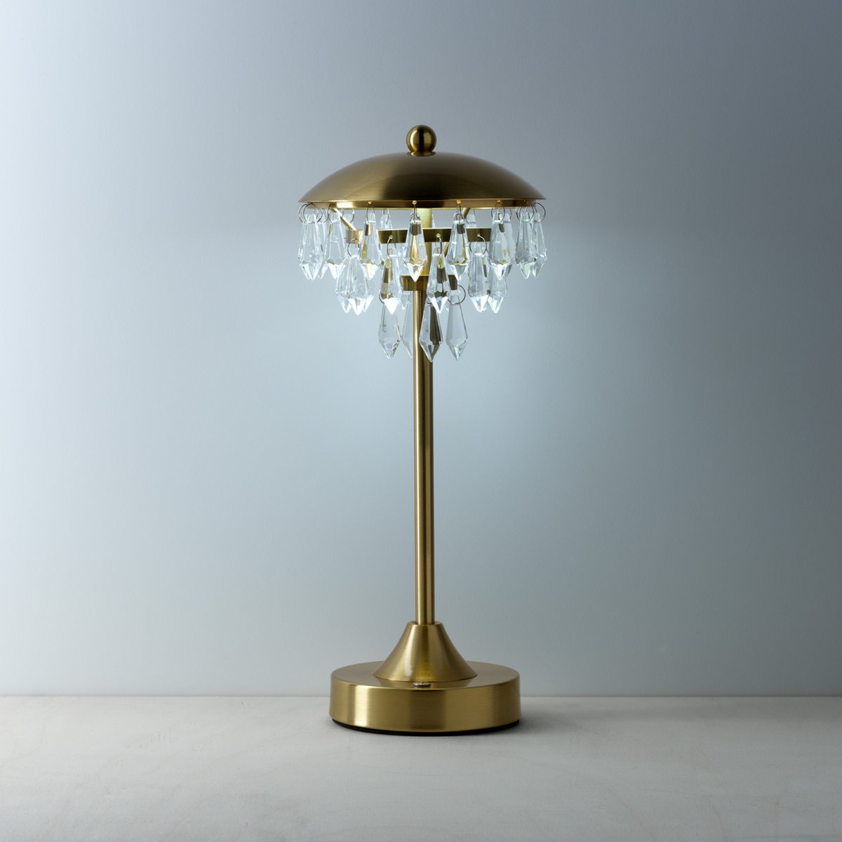 LED Table Lamp - Dimmable Chandelette - Elegant Bedside Lighting