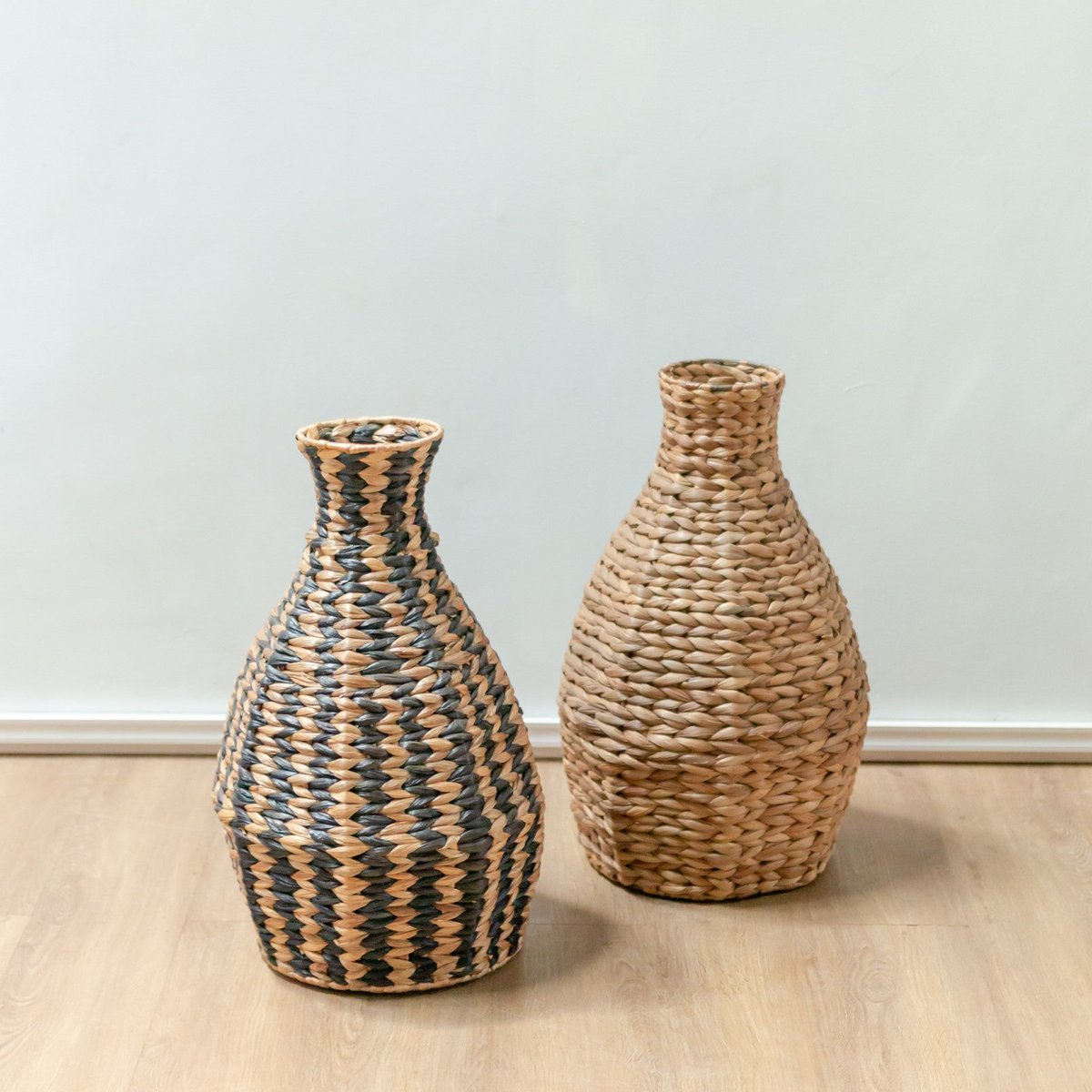 Woven Boho Vase DAYANA black made from Water Hyacinth