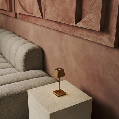 Sarphati Mini Gold Cordless Table Lamp | Rechargeable via Charging Station & 3 Light Modes
