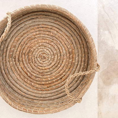Handwoven Seagrass Round Serving Tray – Decorative Natural Home Decor