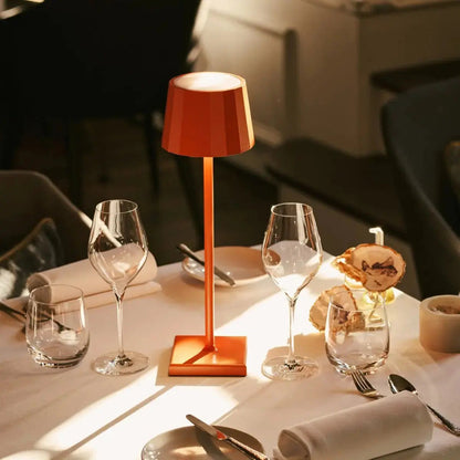 Combi Set Professional | 4 x Wouter Blossom Orange Rechargeable Table Lamps & 1 x Amstel Charging Station