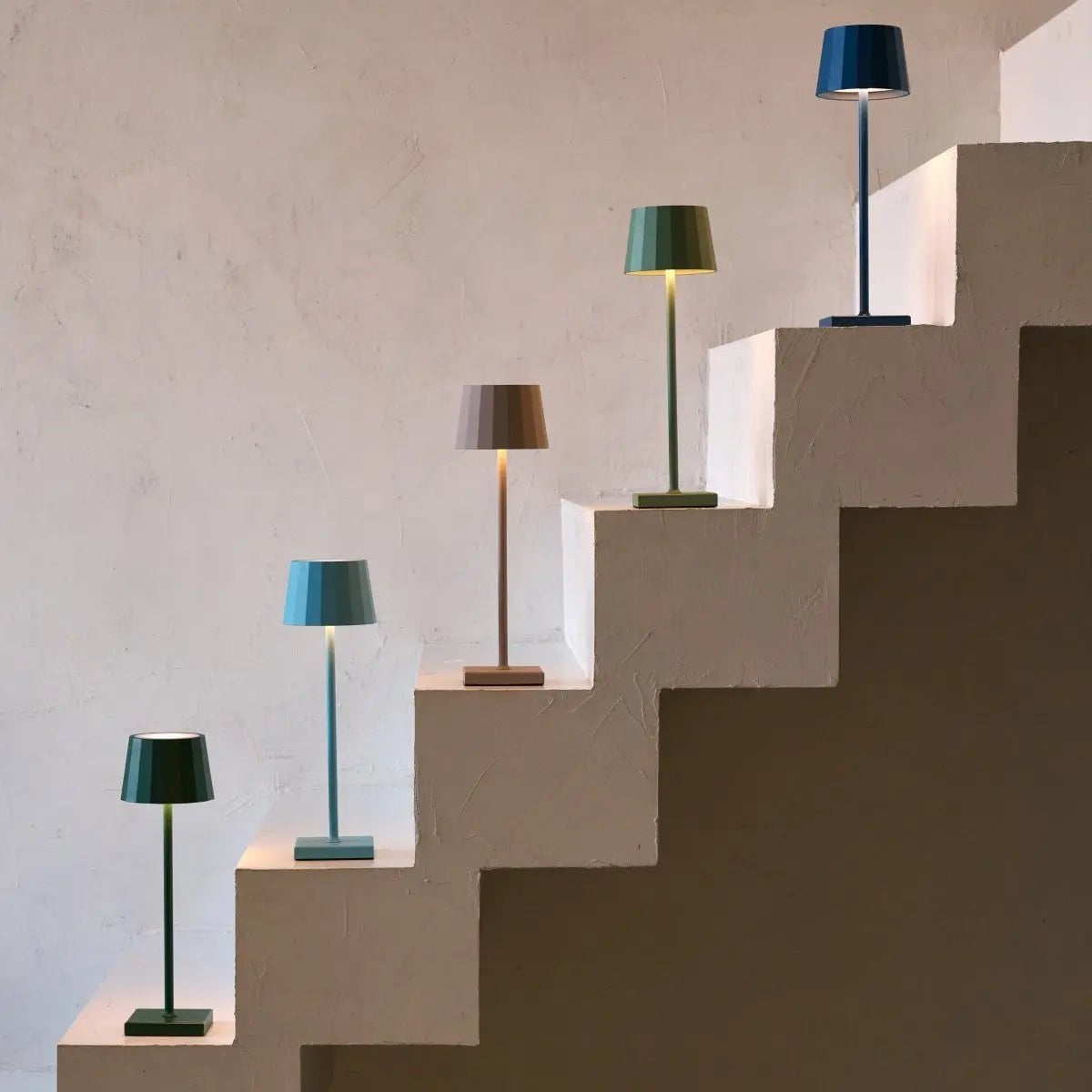 William Mocha Brown Rechargeable Table Lamp | Wireless Charging & 120-Hour Battery Life