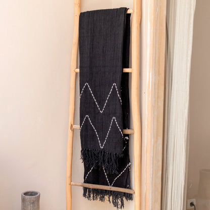 Black Throw Handwoven – Boho Bedspread – Fringes and Zigzag Pattern Plaid – Cosy Sofa Blanket – Cotton Throw 140x200 cm LINGGAH