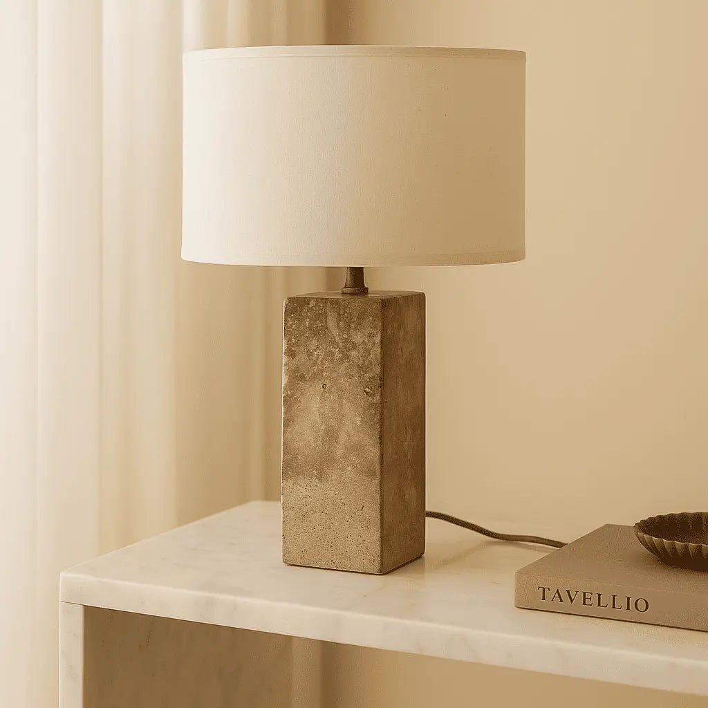 Rosie Travertinlampe | Baumwollschirm & Elegantes Design