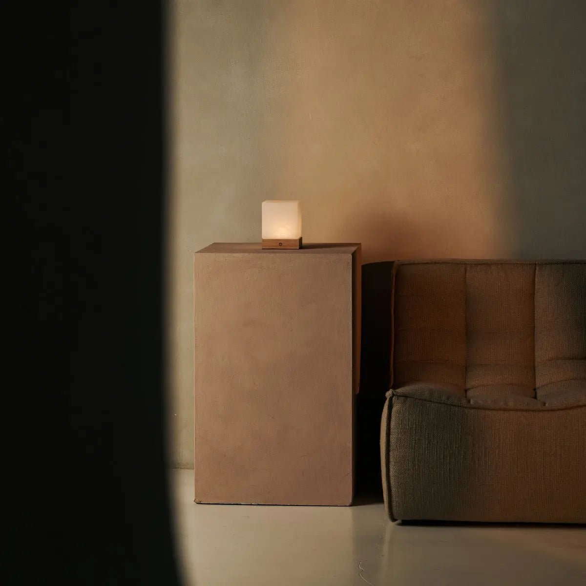 Yce Light Brown Cordless Wooden Lamp | Rechargeable, Dimmable & 100-Hour Battery Life