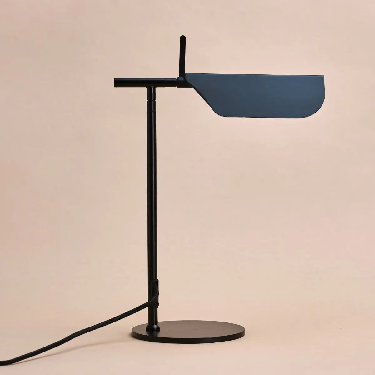 Black Metal Table Lamp - Modern Scandinavian Dresser Lamp