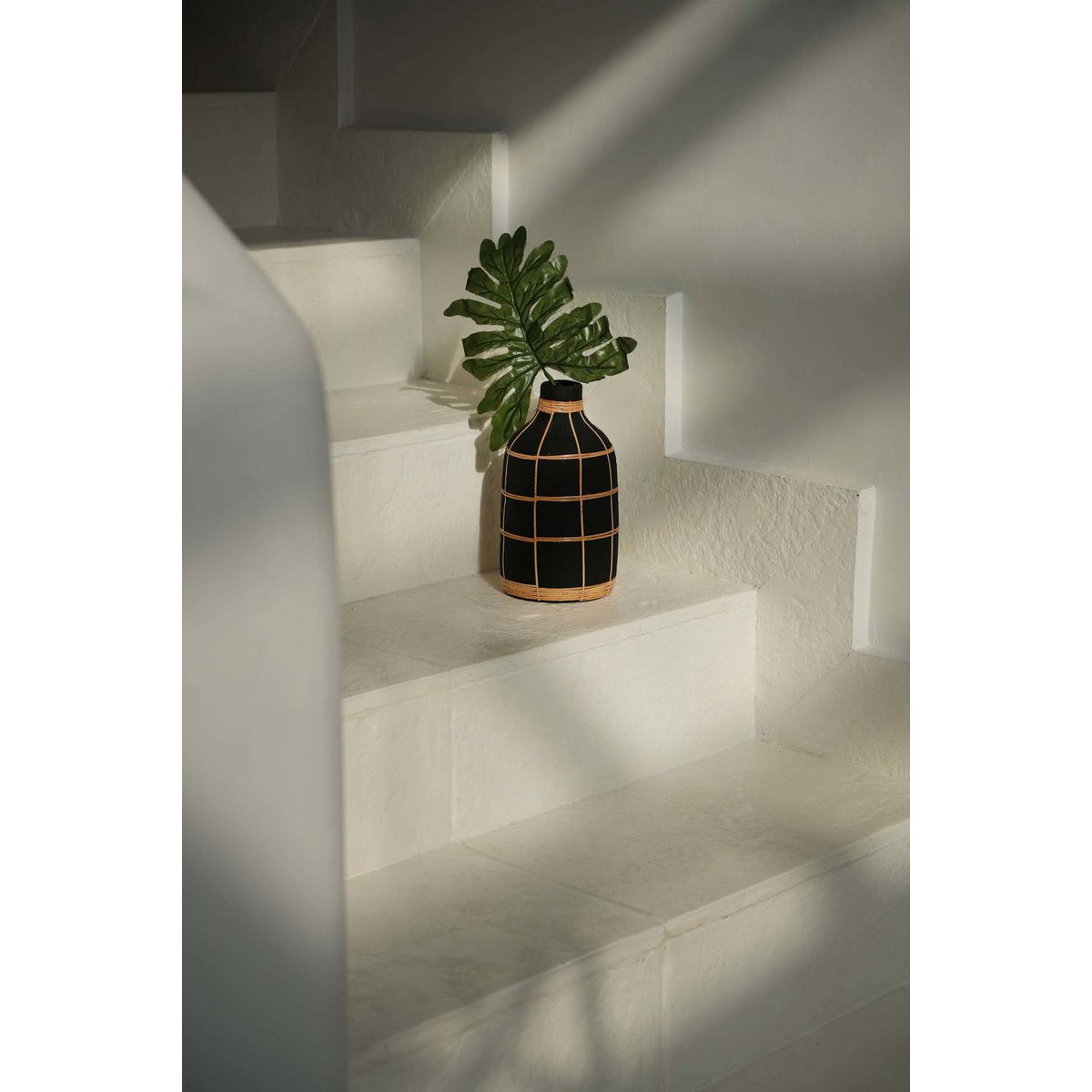 Natural Black Vase - Medium Whoopy Vase
