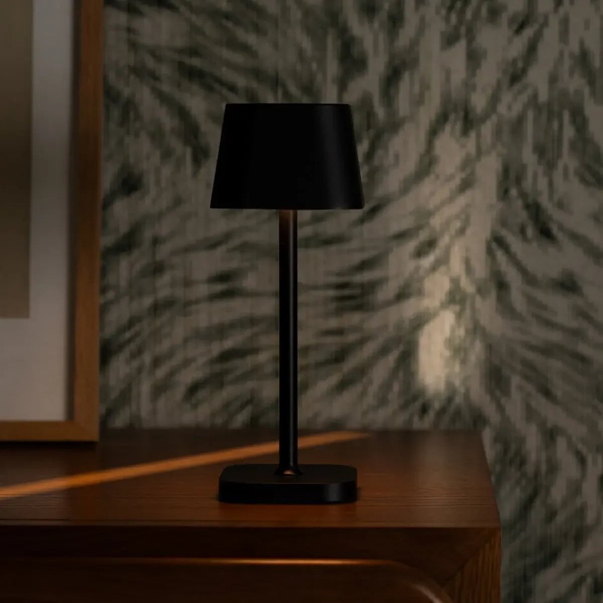 Black Rechargeable Table Lamp Cordless - Ava | Tavellio