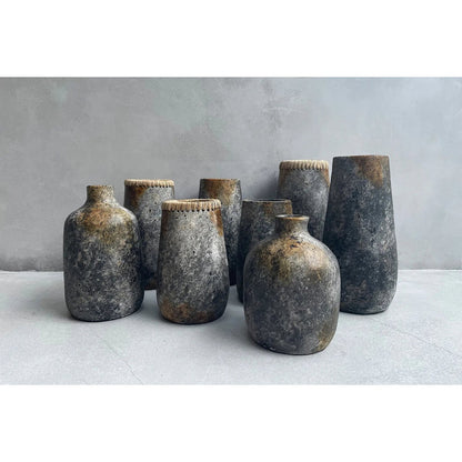 The Spooky Vase - Antique Grey - S