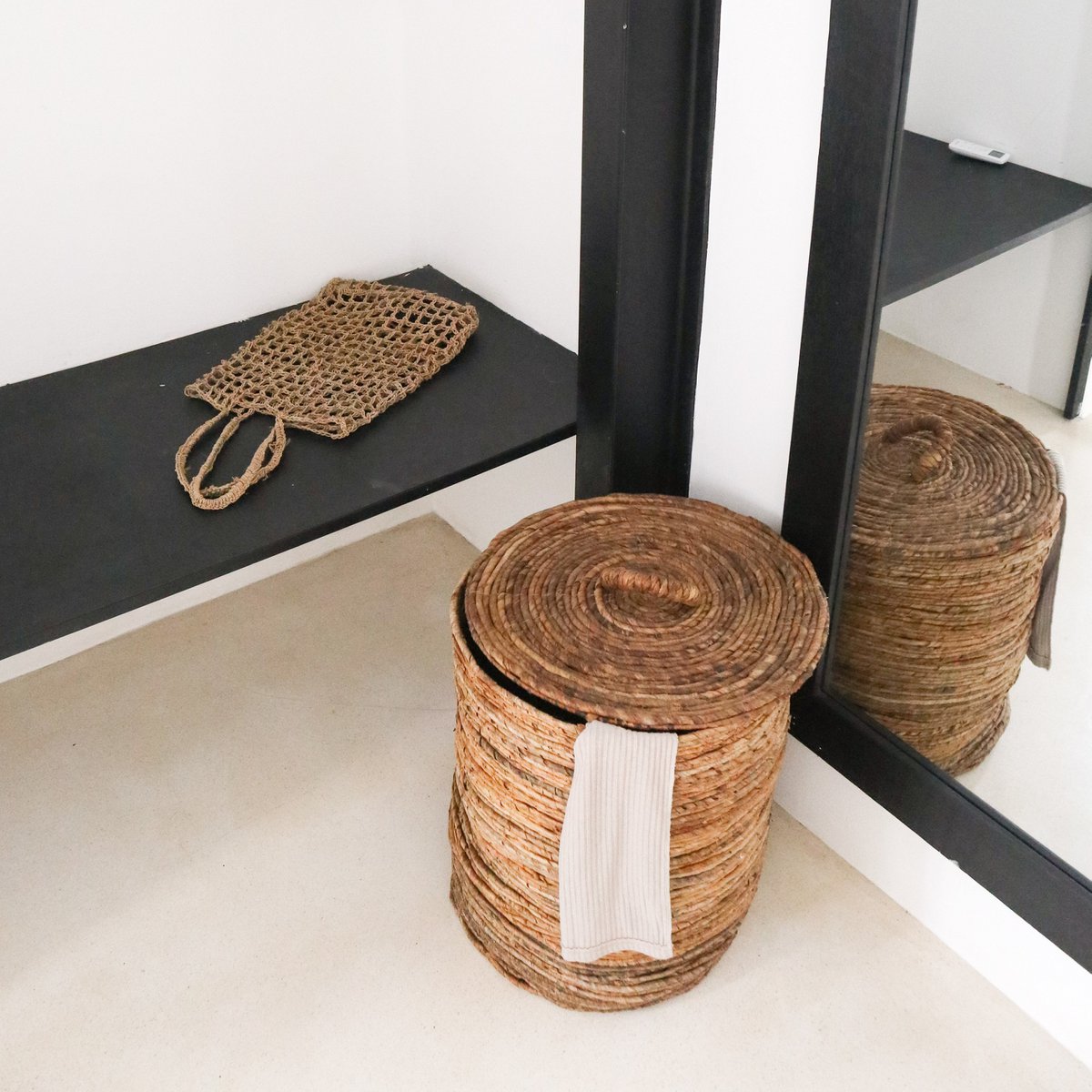 Banana Fiber Laundry Basket with Lid - Handmade Storage Ombak