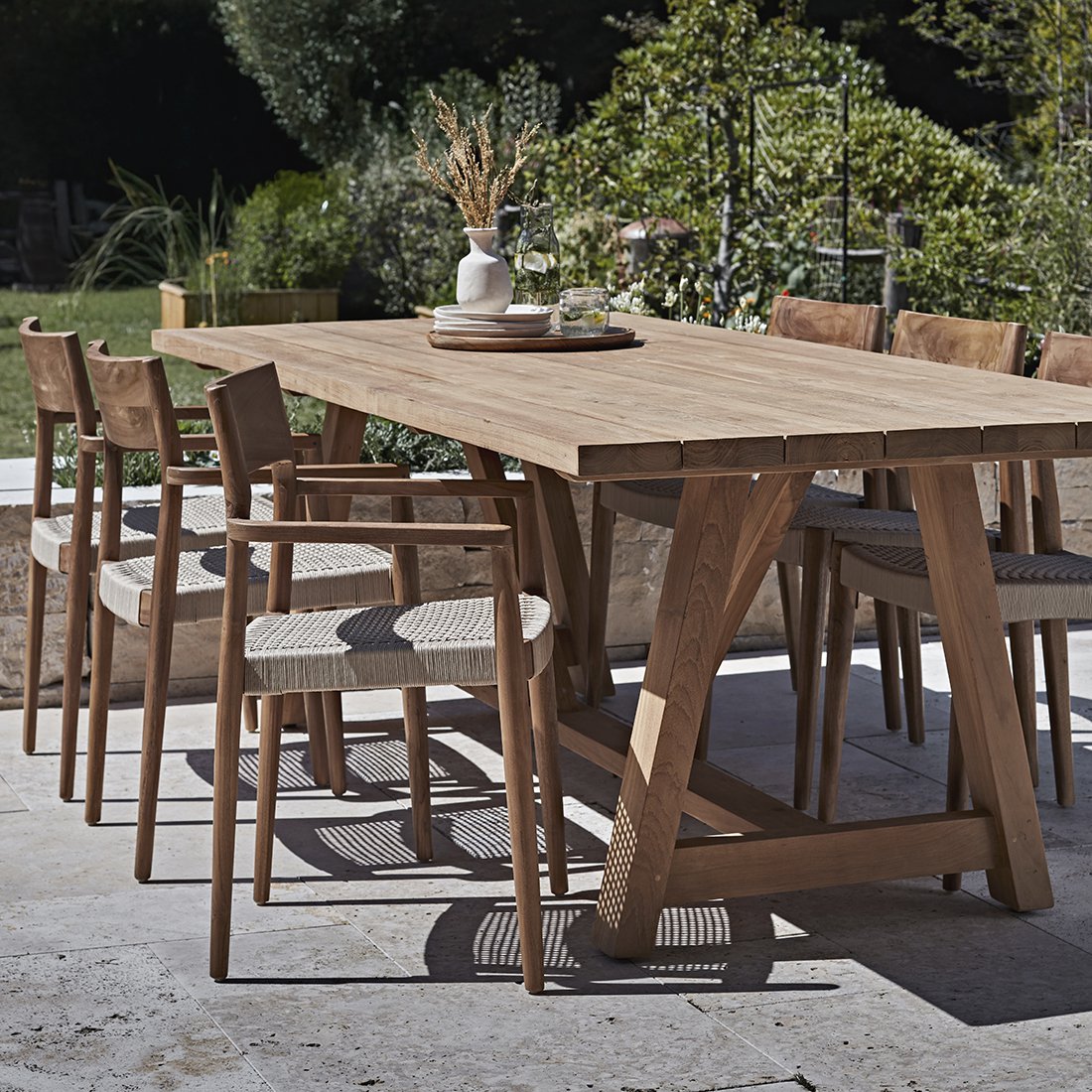 Chaise de jardin Freya avec repose-bras naturel - Teakhout foncé