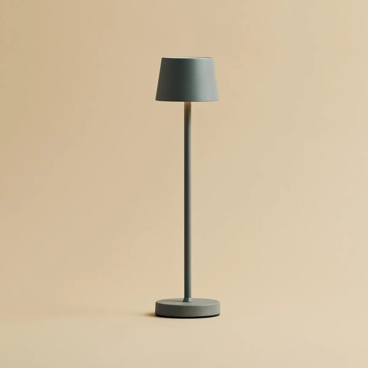 Combi Set Professional | 8 x Vondel Mini Mouse Grey Rechargeable Table Lamps & 1 x Central Station Charging Station