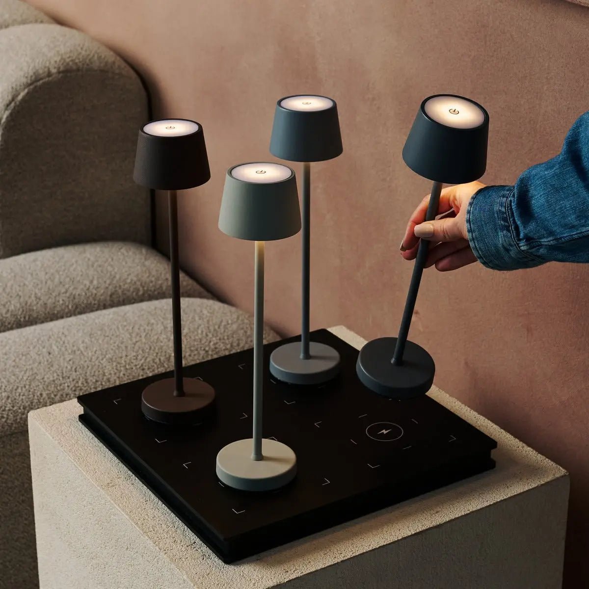 Combi Set Professional | 4 x Vondel Mini Mocha Brown Rechargeable Table Lamps & 1 x Amstel Charging Station