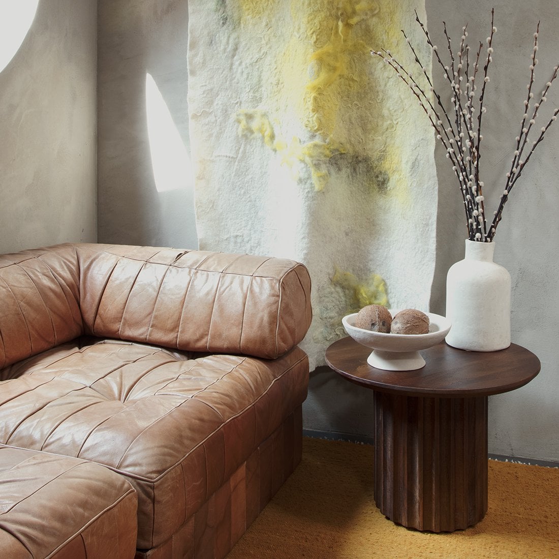 Mango Wood Side Table - Brown Bullnose Accent Table, 55 cm