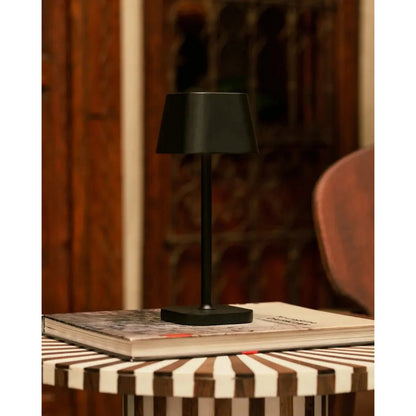 Black Rechargeable Table Lamp Cordless - Ava | Tavellio