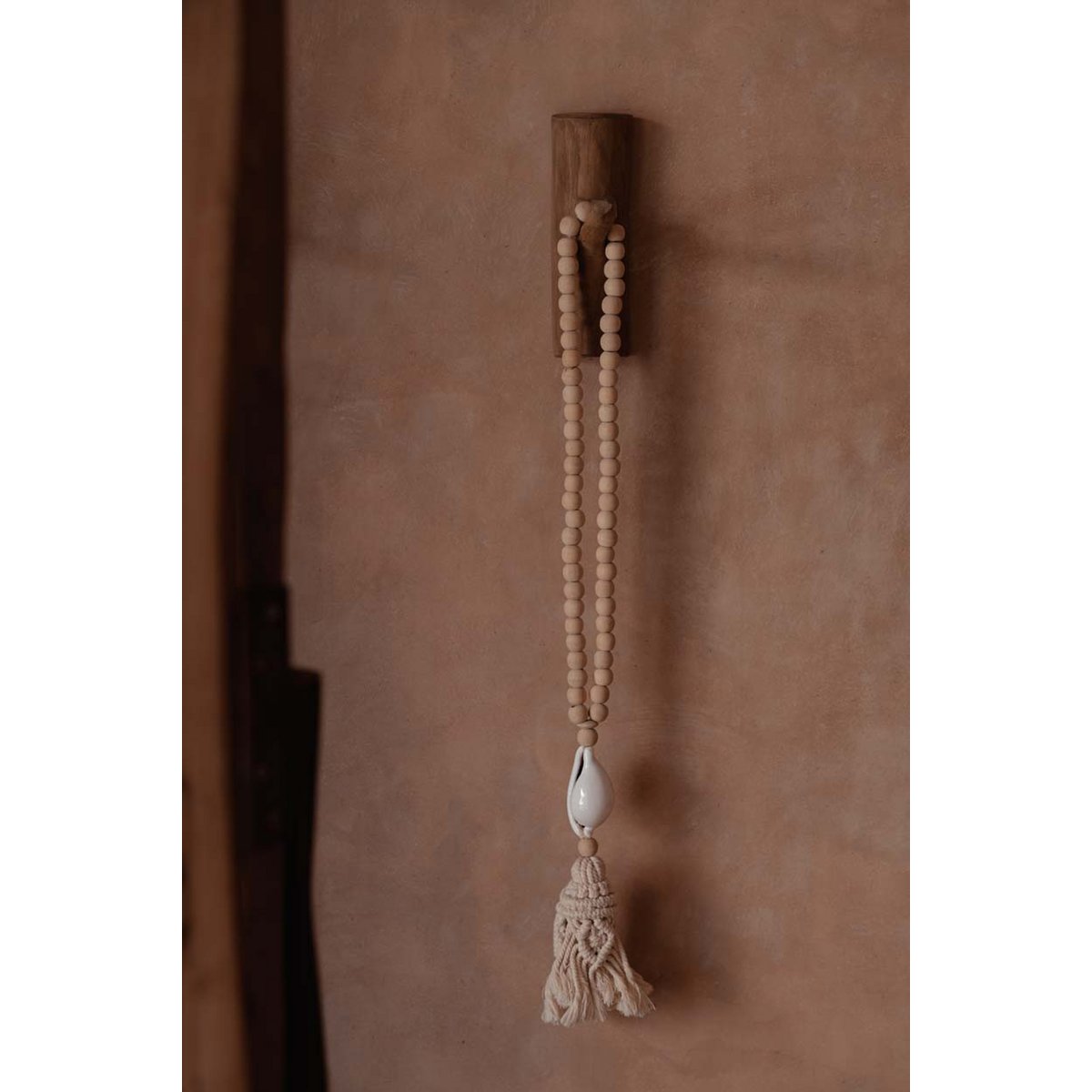 Woven Shell Necklace - Natural Wood, Coastal Style, White
