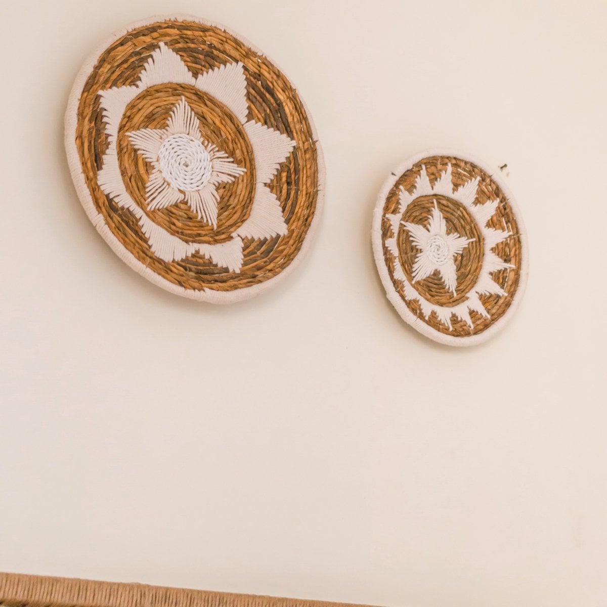 Banana Fiber Wall Basket Decor – Boho Decorative Bowl, 2 Sizes
