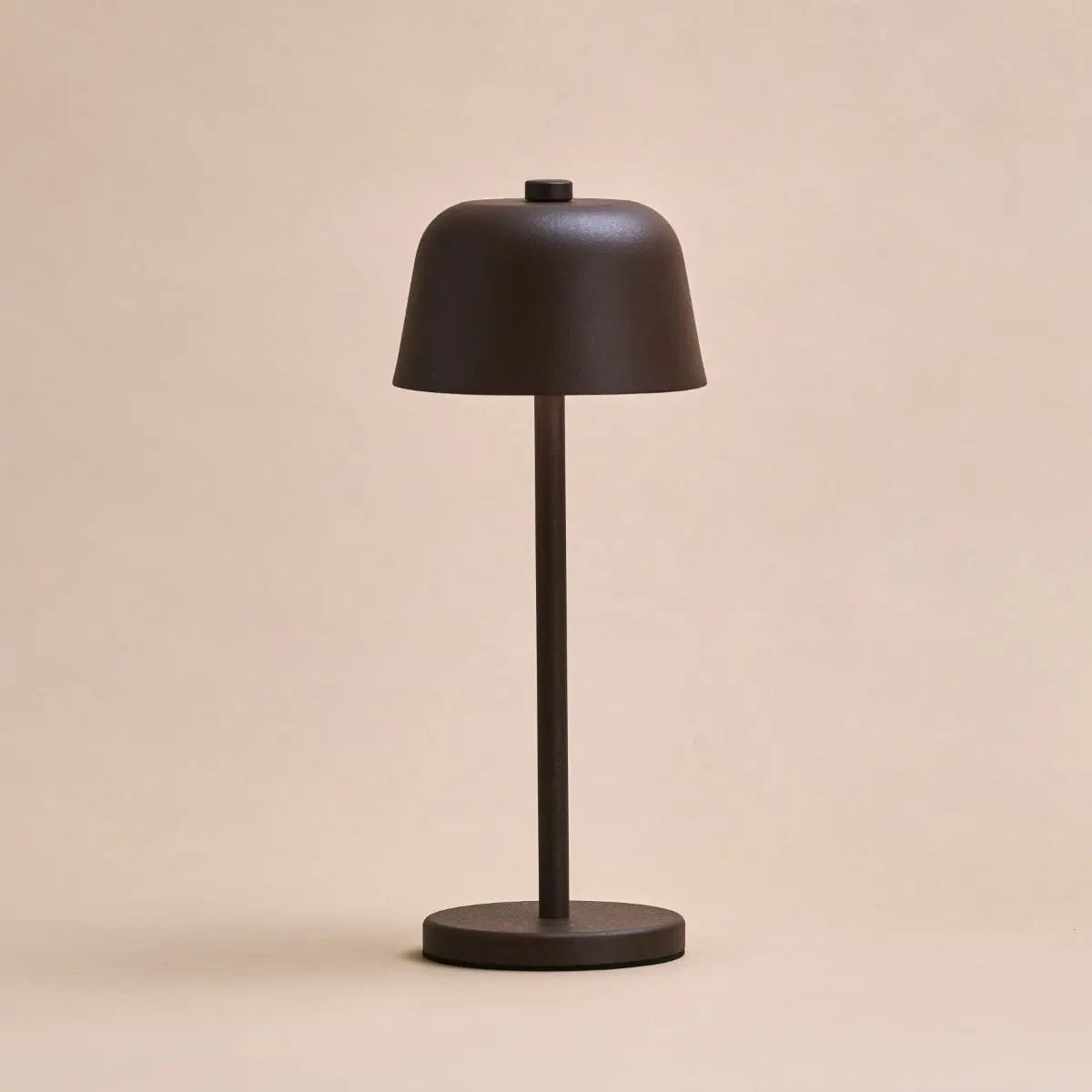 Lámpara de mesa recargable Anton Mocha Brown | Iluminación elegante e inalámbrica