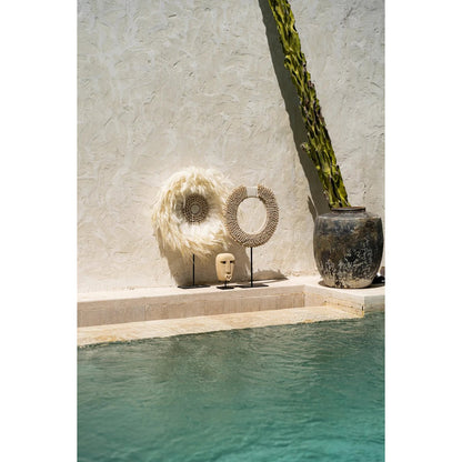 Shell Disc on Stand - White - M