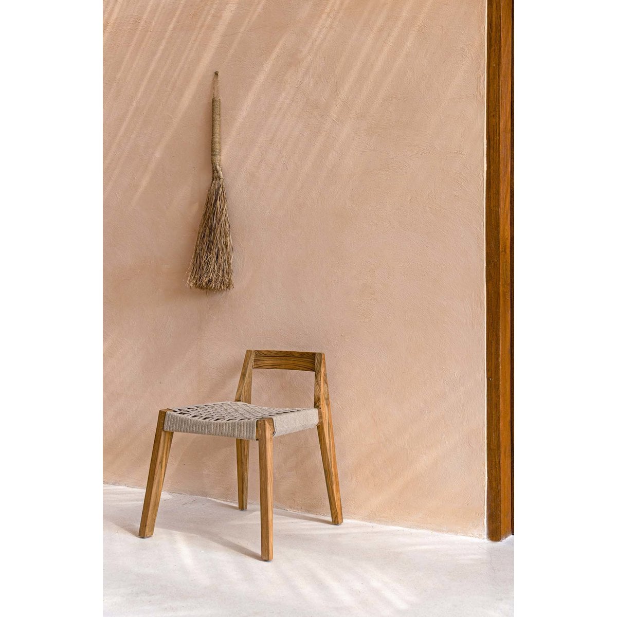 Natural Grass Broom – Decorative Accent, Handcrafted Home Decor