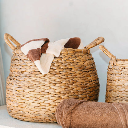 Round Woven Laundry Basket – Bulbous Boho Hamper – Natural Plant Basket – Large Water Hyacinth Storage Basket (2 sizes) CITRA