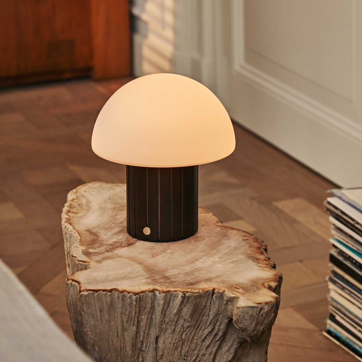 Dark Brown Rechargeable Table Lamp Dimmable with Modular Lampshade