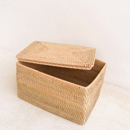 Panier de rangement avec couvercle – Panier d'étagère en rotin beige – Panier décoratif tressé à la main GRAHA (2 tailles)
