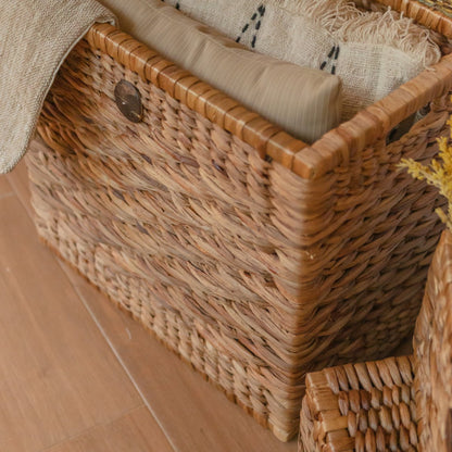 Water Hyacinth Laundry Basket with Lid – Kelana Trunk Storage