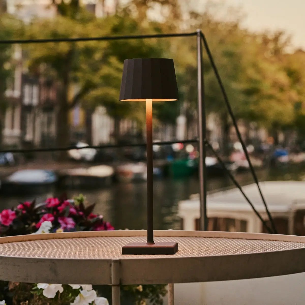 Wouter Mocha Brown Rechargeable Table Lamp | Wireless Charging & 120-Hour Battery Life