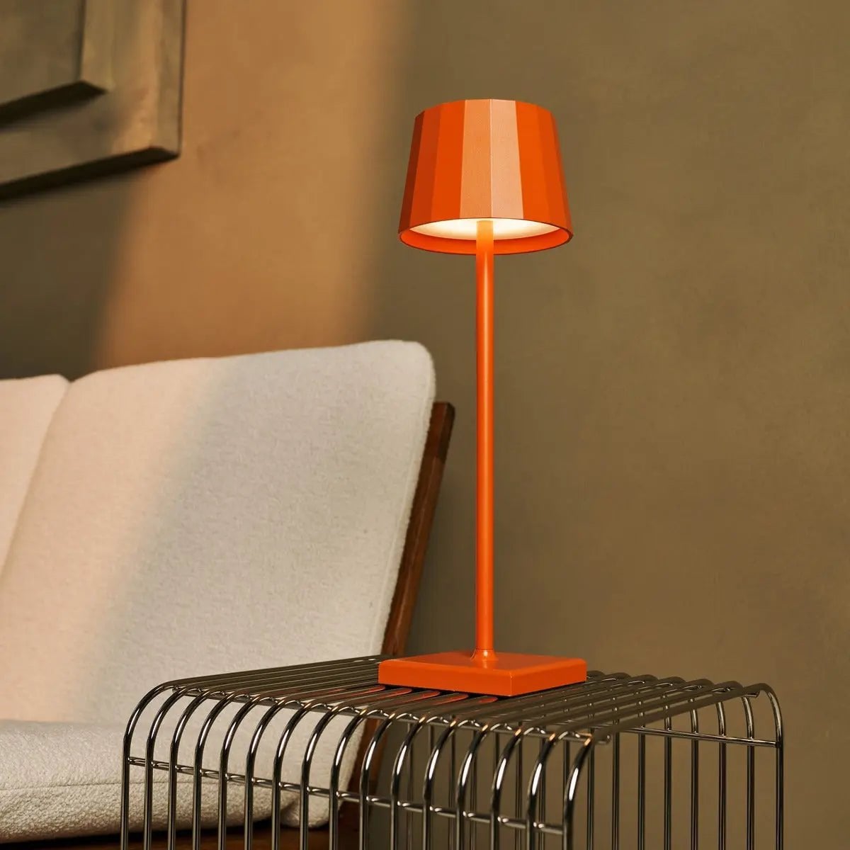 Combi Set Professional | 8 x Wouter Blossom Orange Rechargeable Table Lamps & 1 x Central Station Charging Station