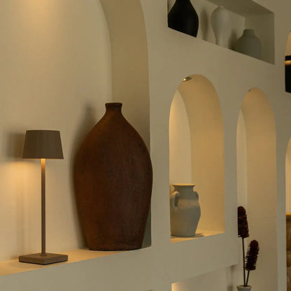 Genopladelig Bordlampe – Brun Koala | Dimmbar & 120-timers batteri