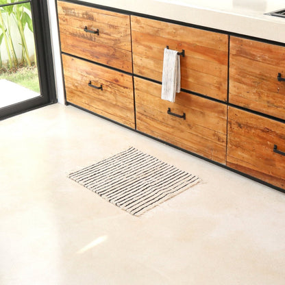 Alfombra pequeña de algodón – Alfombra alargada a rayas – Alfombra bohemia blanca y negra – Alfombrilla de cama suave – Alfombra rectangular tejida a mano 70x50 cm UNTUK