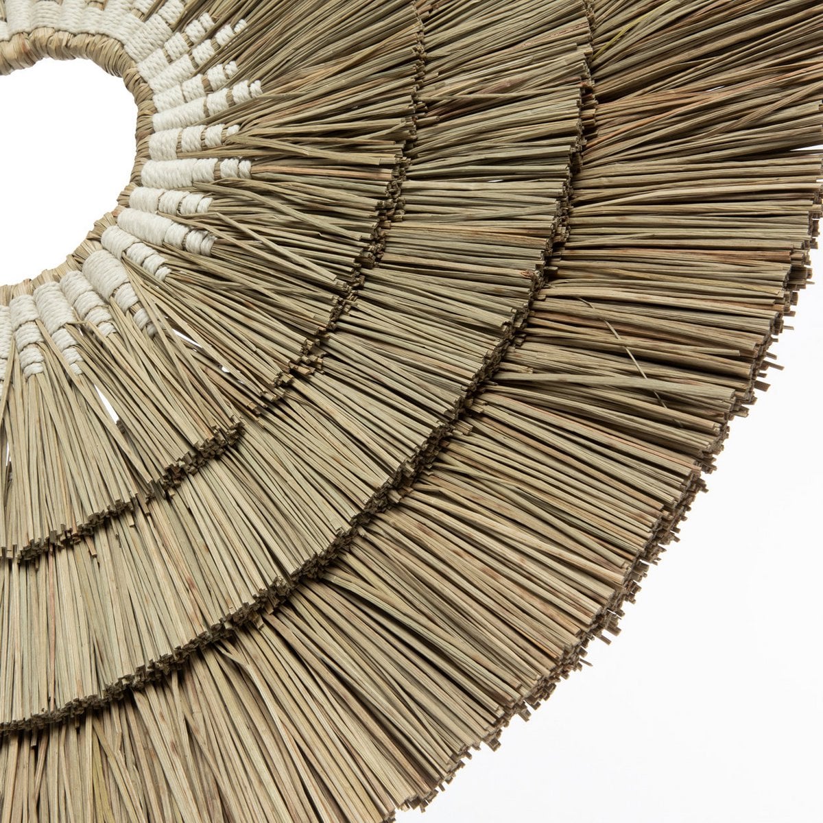Natural White Wall Decor – Handcrafted Neutral Wall Hanging