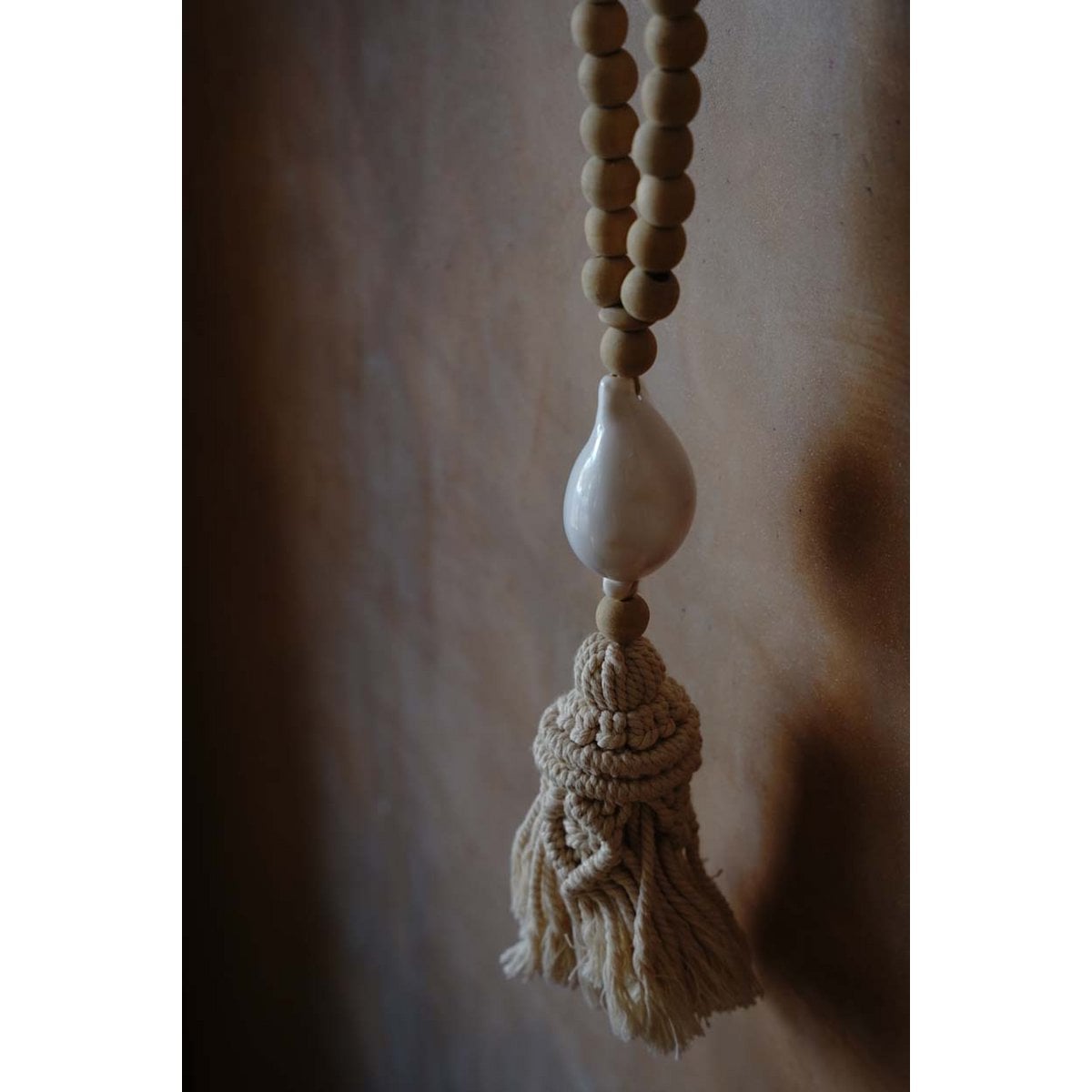 Woven Shell Necklace - Natural Wood, Coastal Style, White