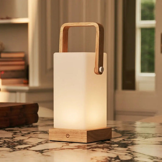 Lampe en bois Harper couleur marron clair | Portable, rechargeable et polyvalente