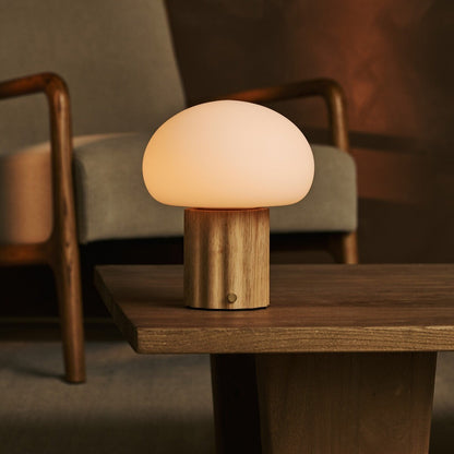 Lámpara de mesa recargable Jord Light Brown | Inalámbrica, única y hasta 100 horas de luz