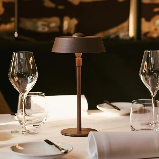 Lampe rechargeable USB Luca marron moka | Minimaliste, ludique et à intensité variable