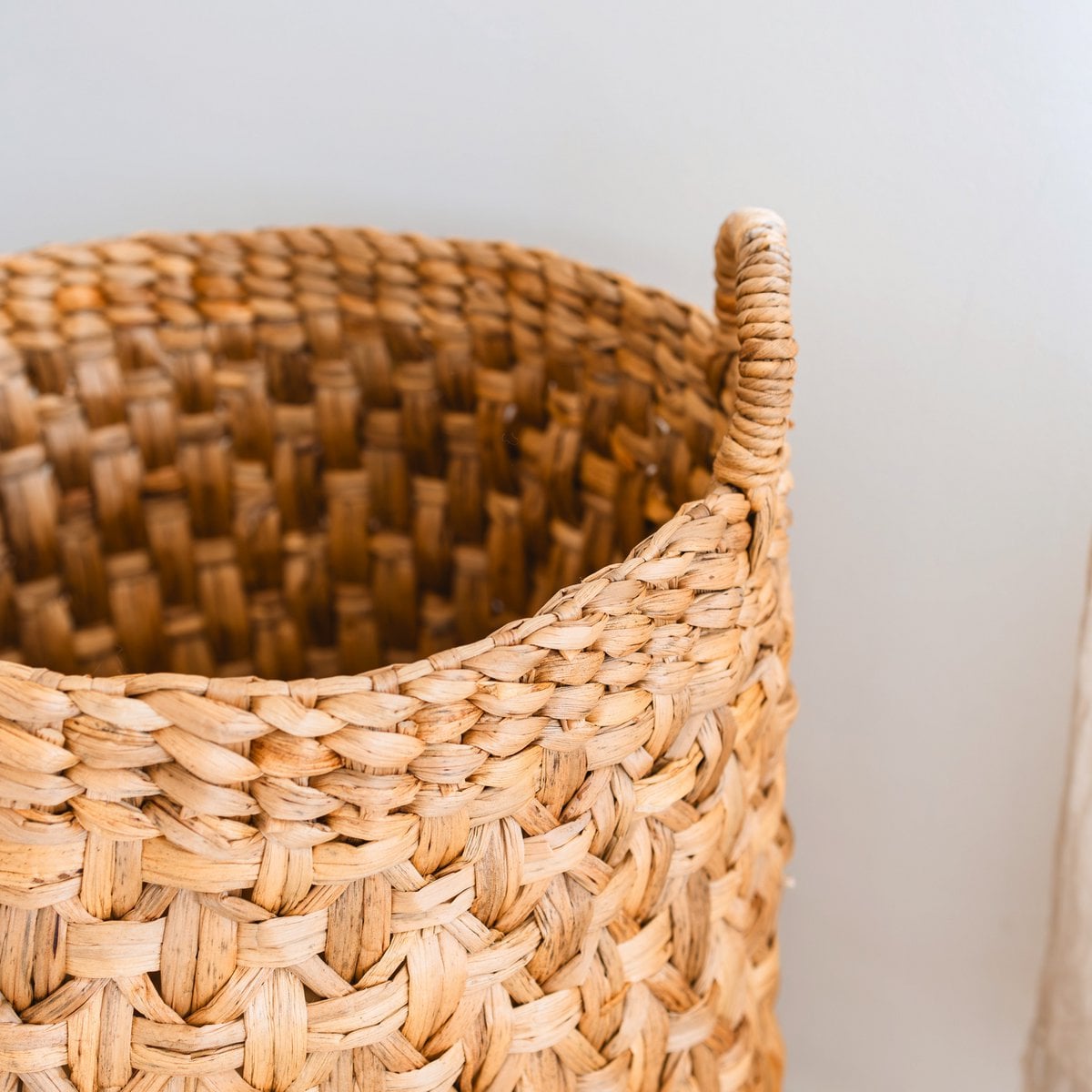 Water Hyacinth Laundry Basket - Boho Woven Hamper - Brown