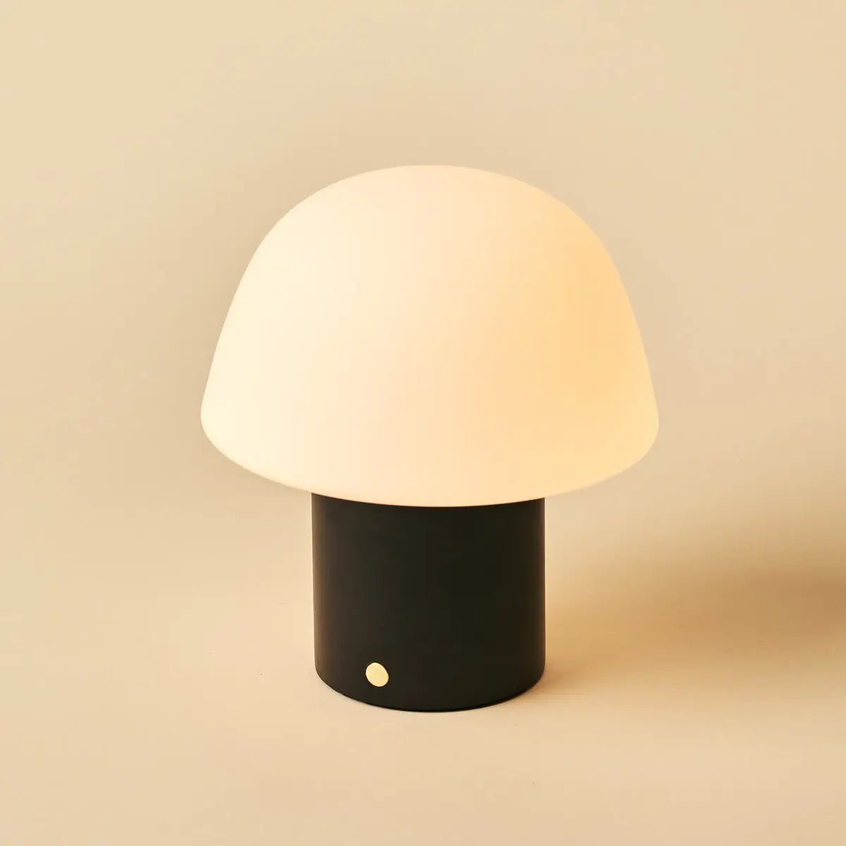 Yannick Black Cordless Table Lamp | Modern, Battery-Powered & Sustainable Design