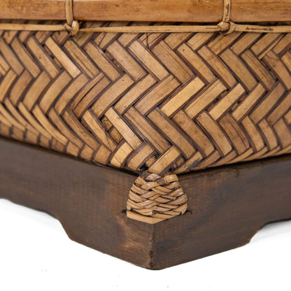 Wicker Storage Basket - Natural Brown Treasure Box with Shells
