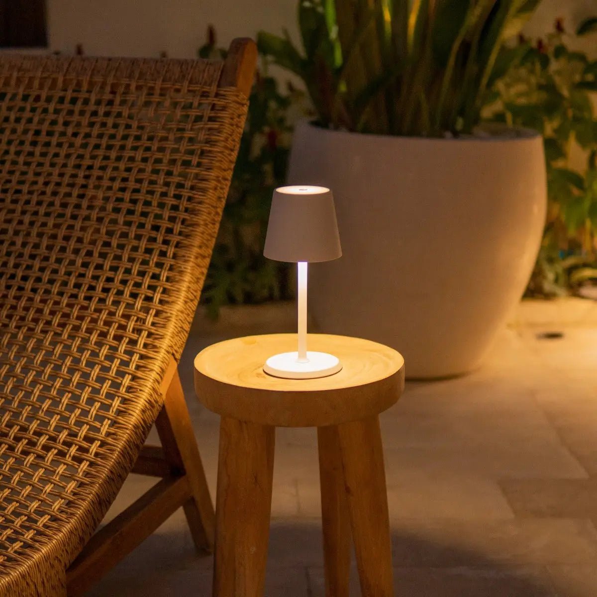 James White Rechargeable Table Lamp | Cordless, Dimmable & Elegant (kopie)