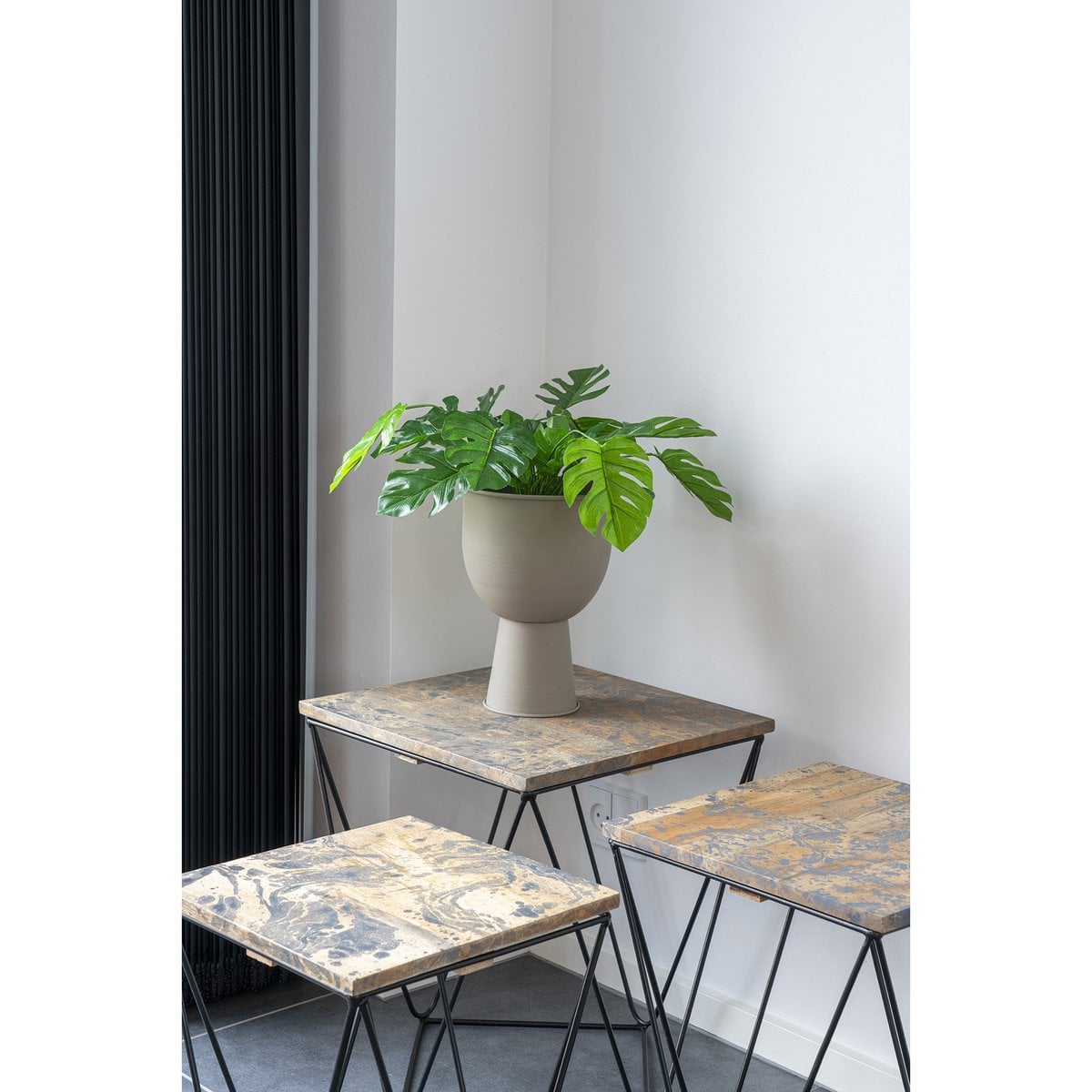 Amalfi Flowerpot - Sand, Steel, Ø19x27 cm