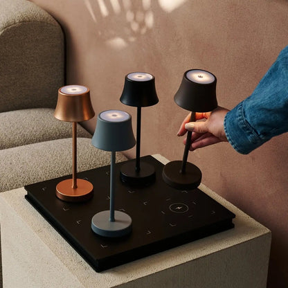 De Pijp Mini Mouse Grey Rechargeable Table Lamp | Wireless Charging & Dimmable