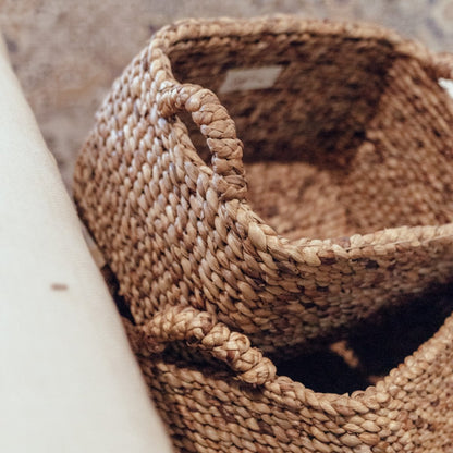 Cesta de Jacinto de Agua - Almacenamiento Artesanal de Tanimbar