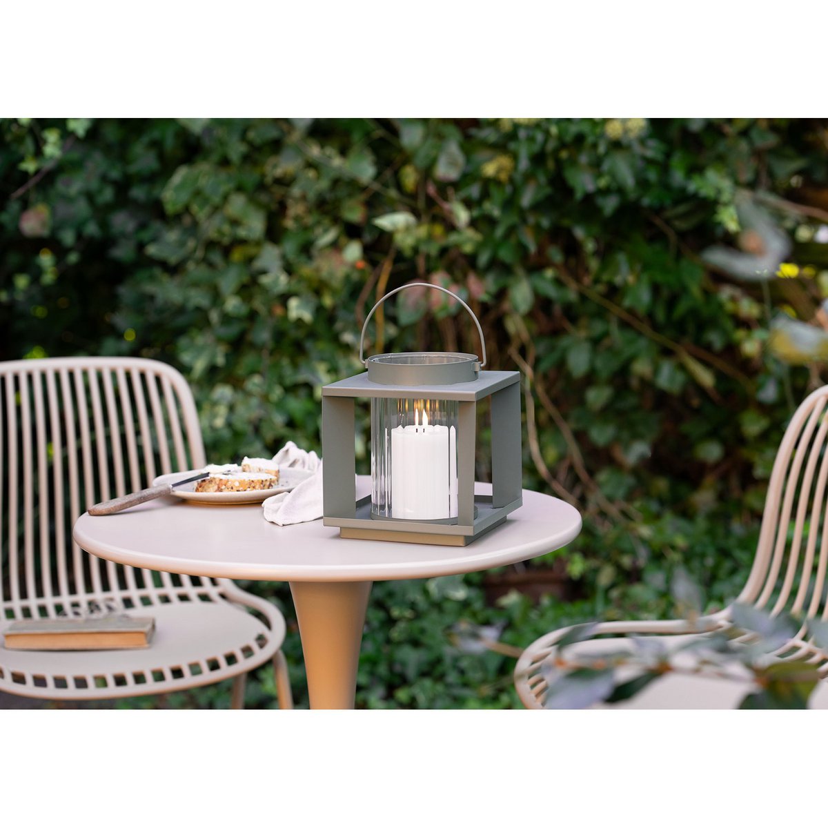 Metal and Glass Lantern - Green Lohals Lantern 18x18x20.5 cm