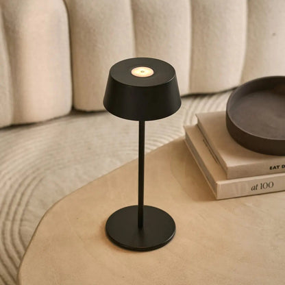 Hugo Midnight Black Wiederaufladbare Tischleuchte | Dimmbar, stilvoll & kabellos
