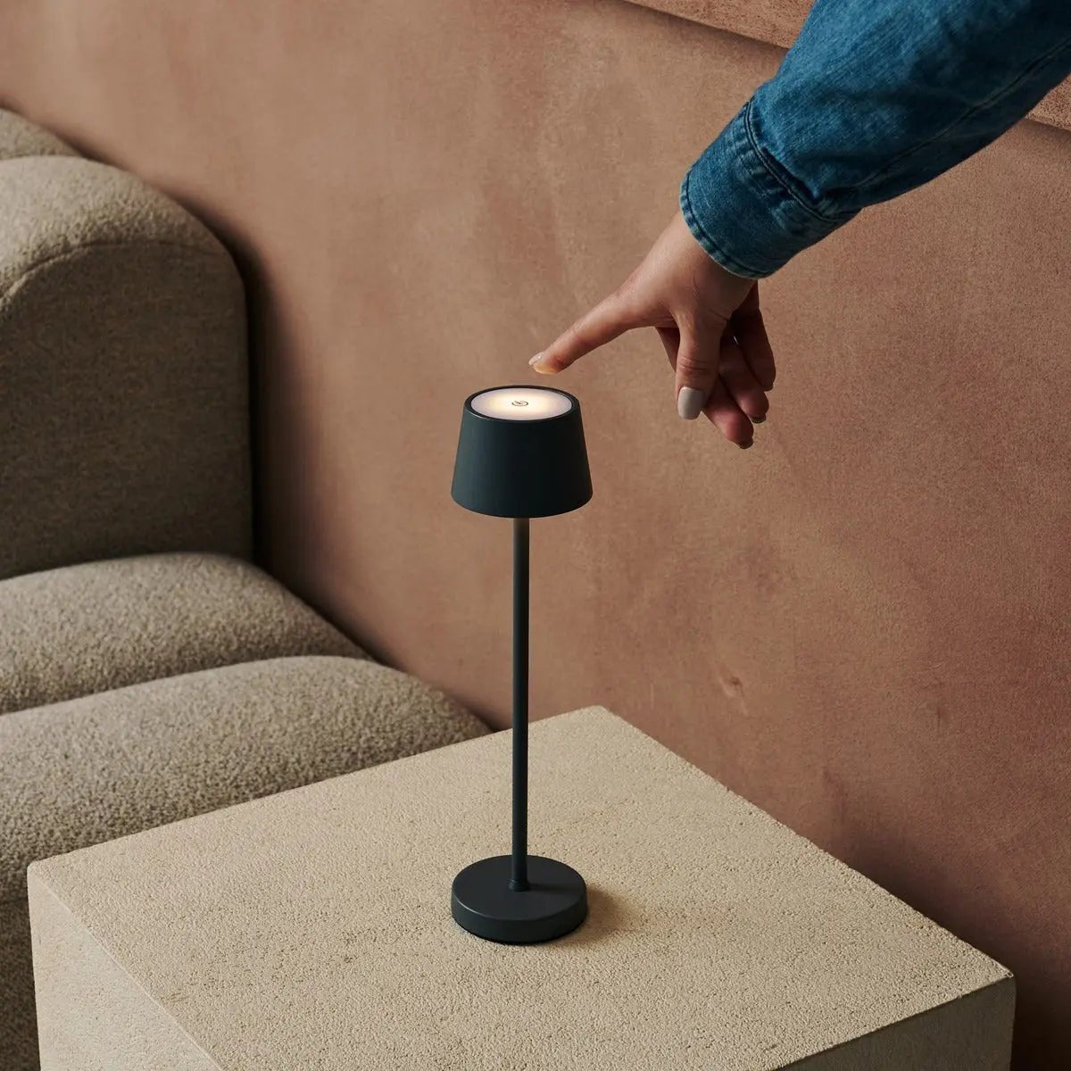 Combi Set Professional | 8 x Vondel Mini Stone Grey Rechargeable Table Lamps & 1 x Central Station Charging Station